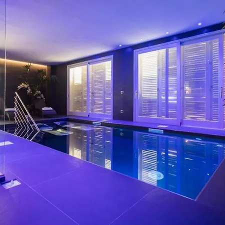 Relax In Apartment